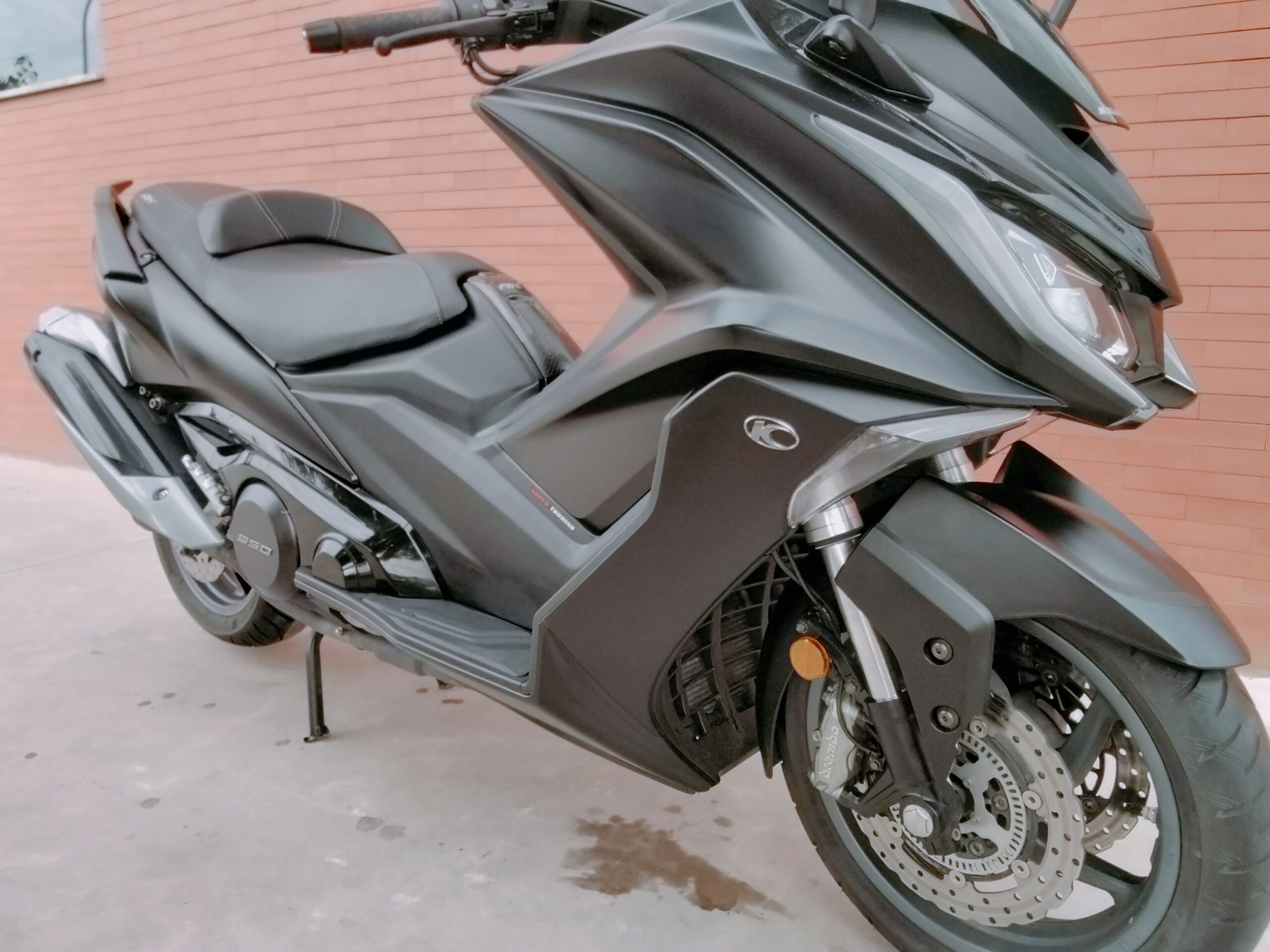 Kymco Ak 550
